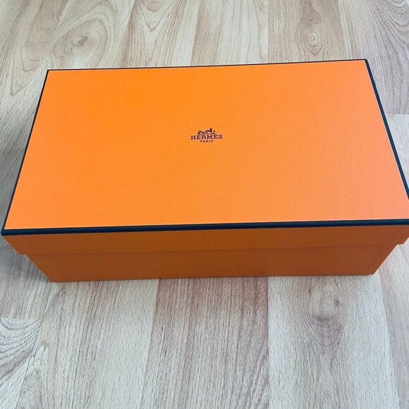 Hermes Gift Box - orange small shoe gift box {EMPTY BOX} (11.25" x 6.5" x 4") - Picture 2 of 9
